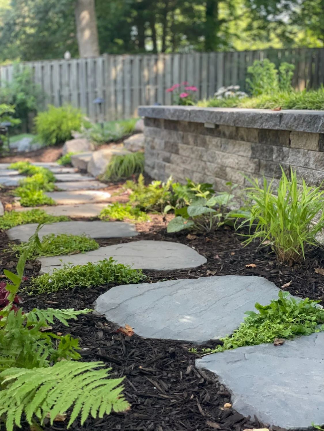 Independence Landscape mowing a lawn in dumfries, VA